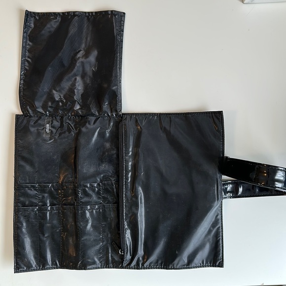 MAC Cosmetics Brush Roll - Picture 3 of 6